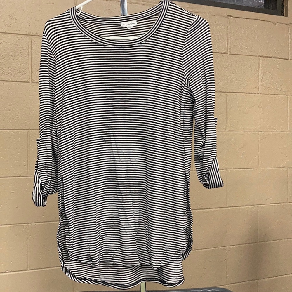 Super soft, mid-sleeve shirt